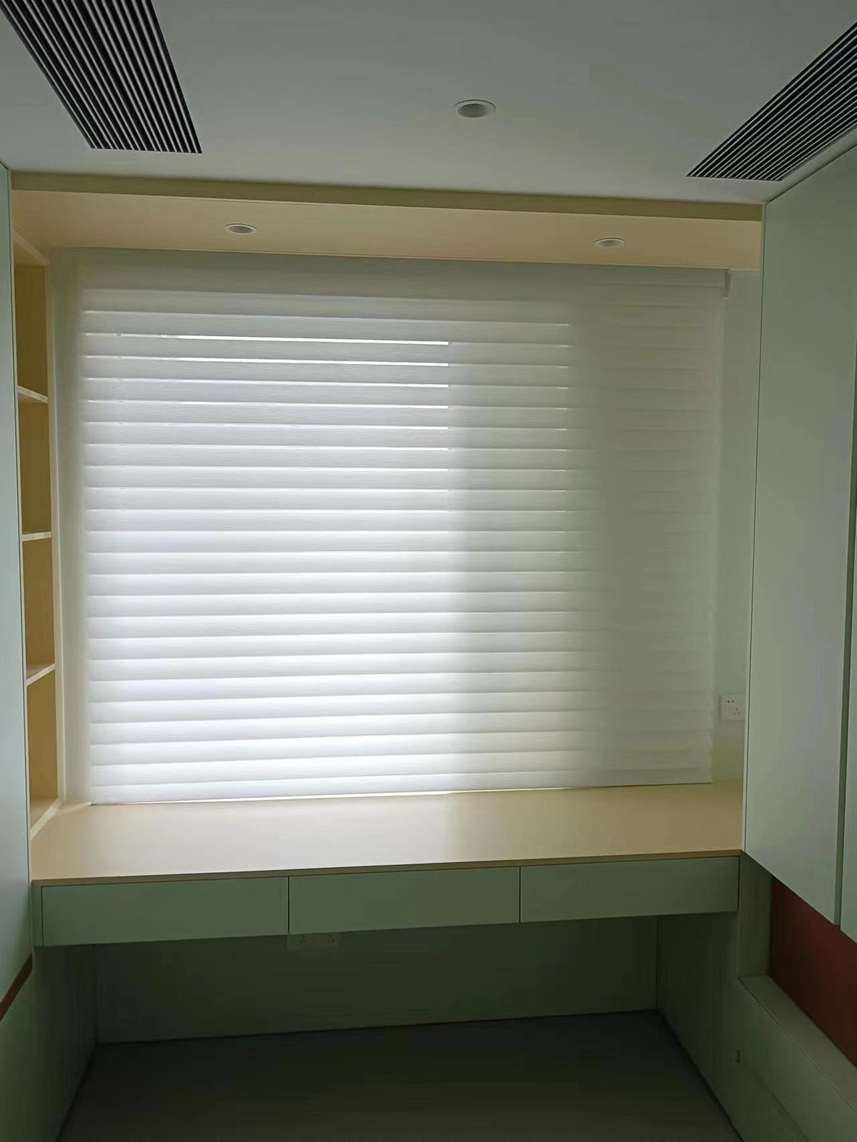 residential-zebra-shades-square-cassette-project-01 Motorized zebra shades with square cassette in a residential interior