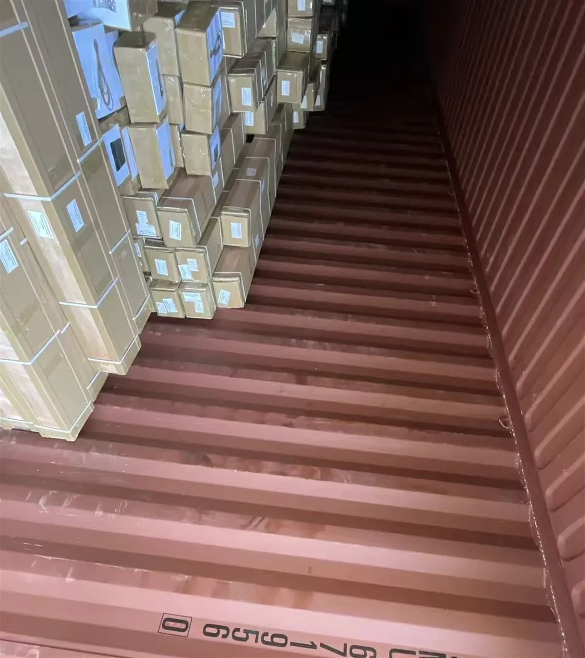 Factory, Quality Control & Packaging for Motorized Blinds Container loading view for motorized blinds export orders