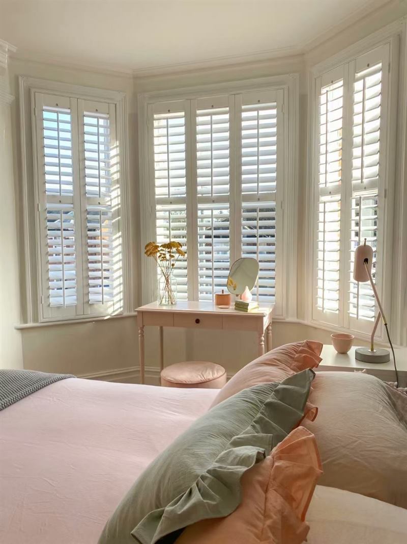 Venetian shutters residential window shading