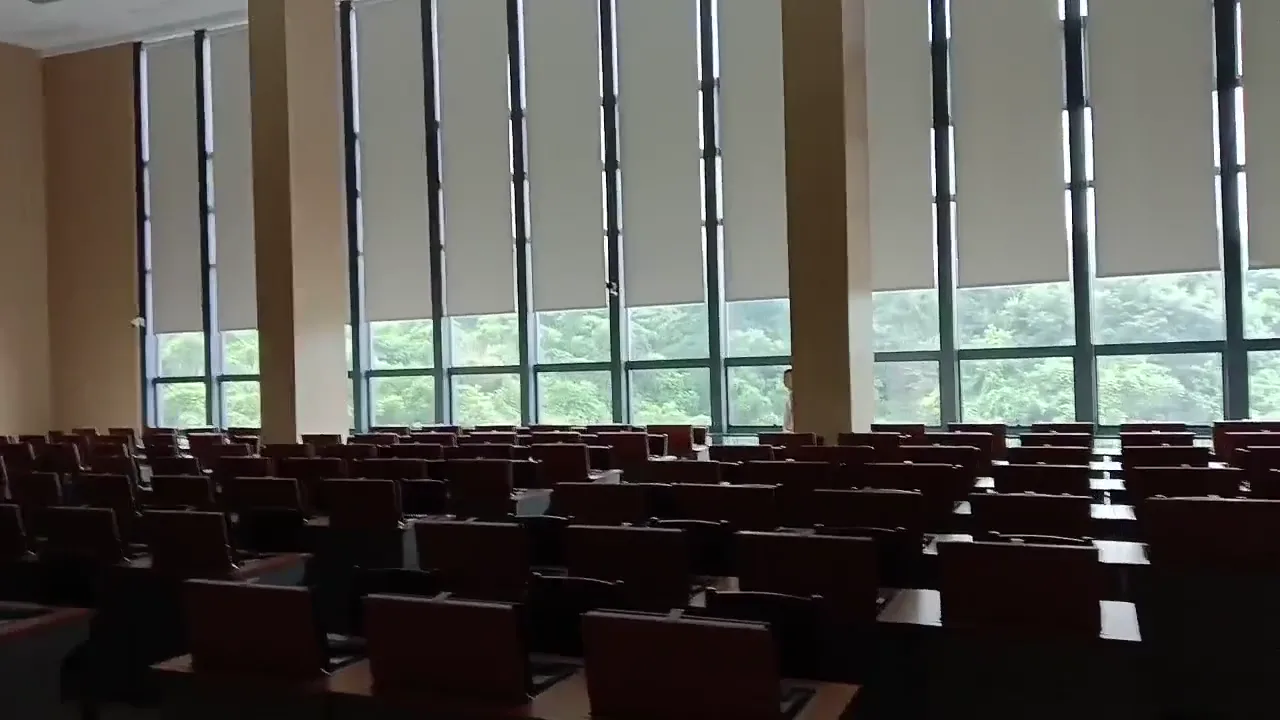 مشروع تظليل نوافذ القاعة الكبيرة مشروع تظليل نوافذ القاعة الكبيرة