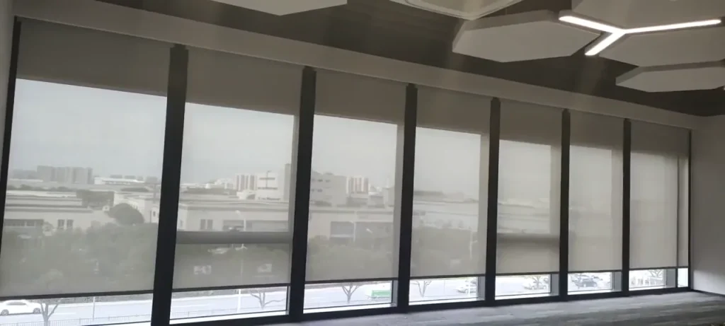 Commercial Glazing Roller Blind Project case 14 poster
